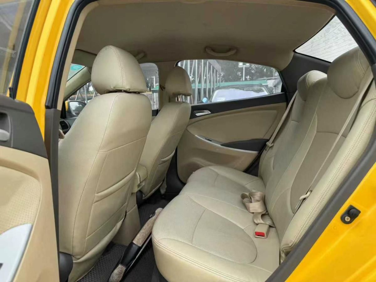 現(xiàn)代 瑞納  2014款 1.4 GLS 智能型圖片