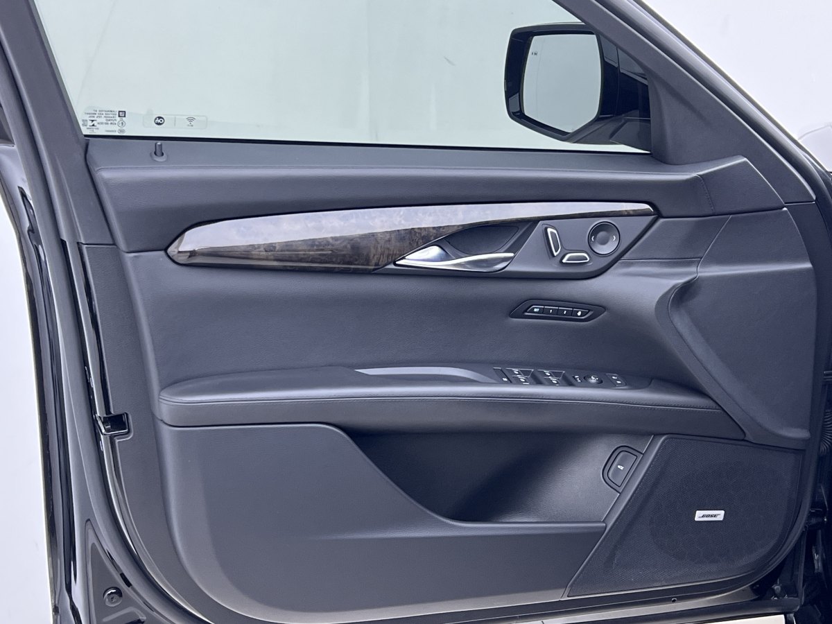 凱迪拉克 CT6  2022款 28T 豪華型圖片