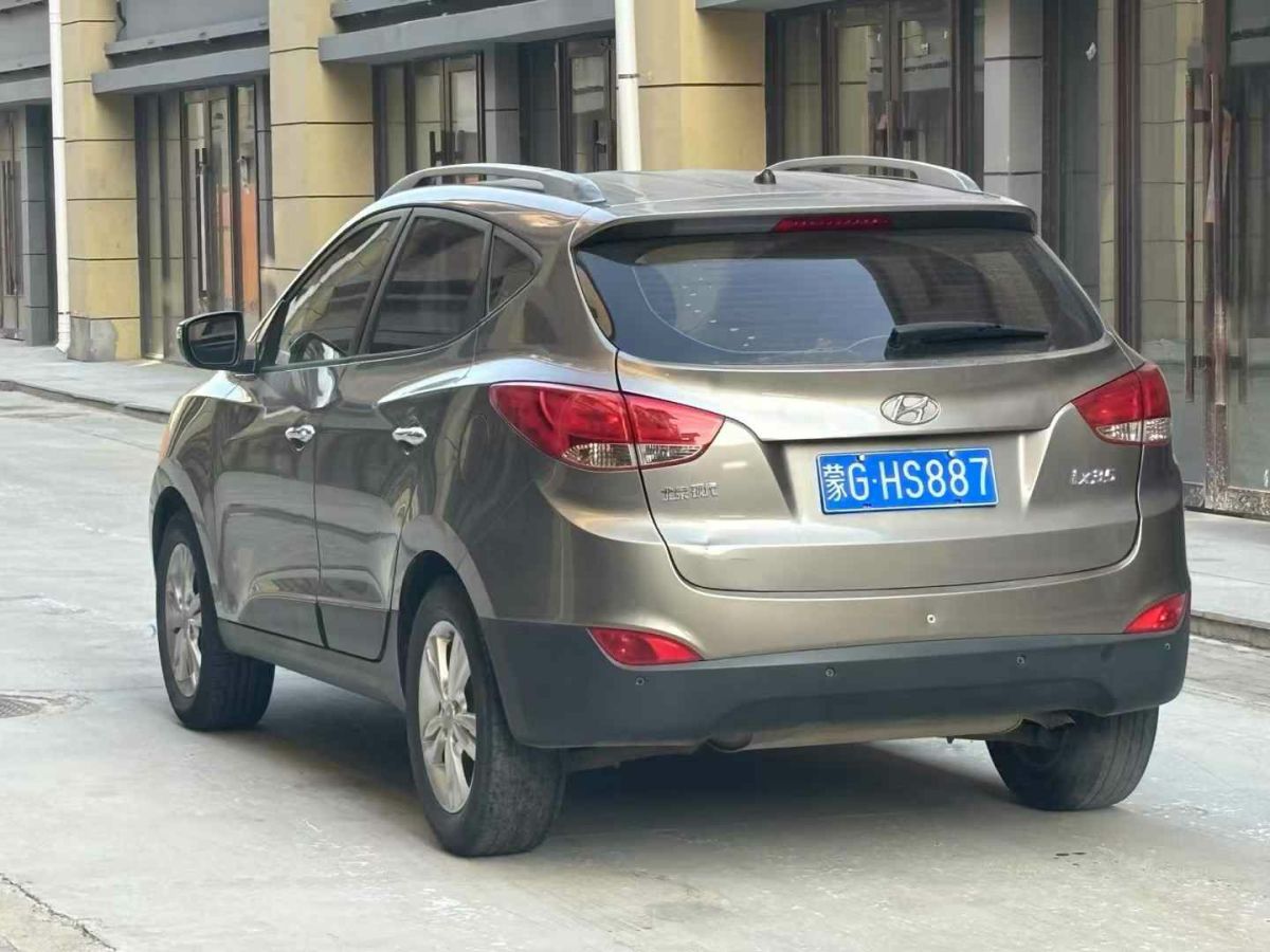 現(xiàn)代 ix35  2012款 2.0 GLS 兩驅(qū)精英天窗型圖片