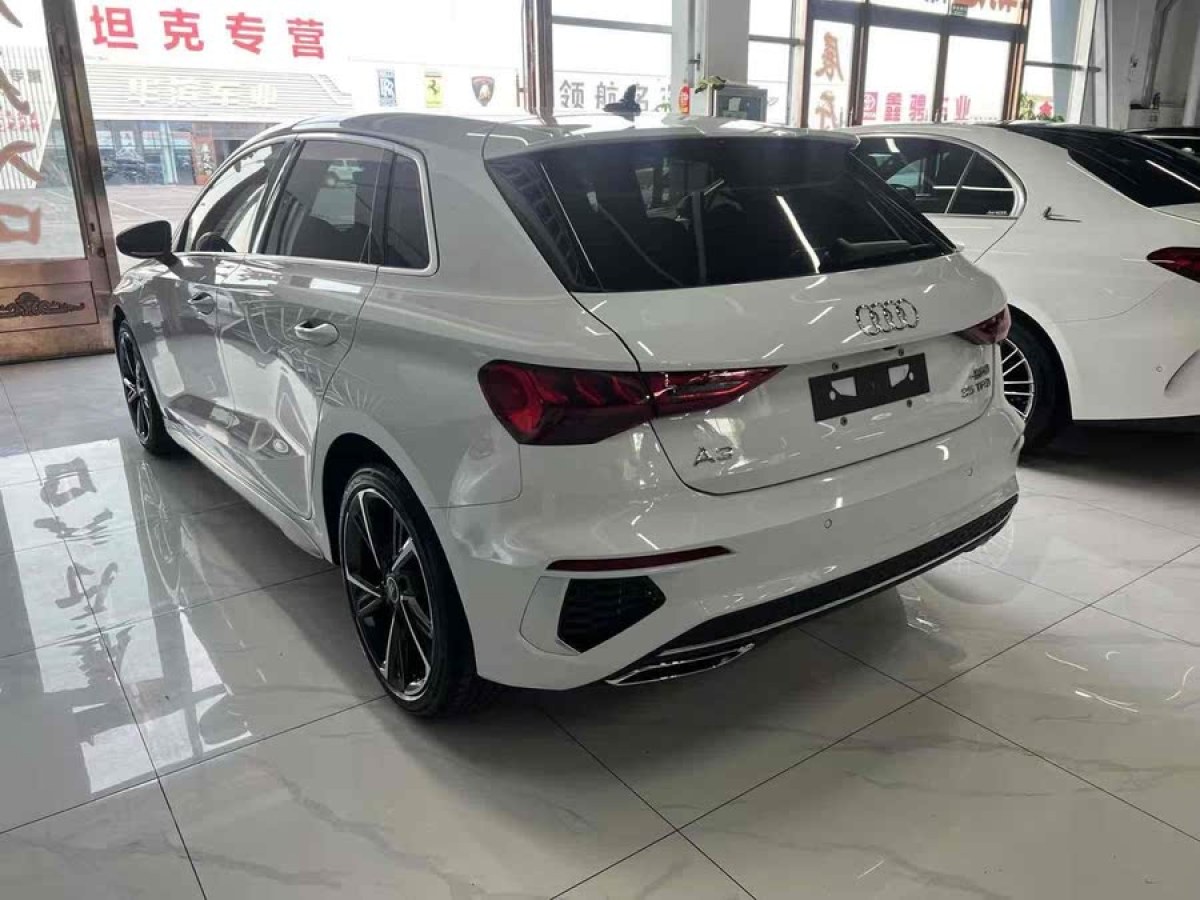 奧迪 奧迪A3  2022款 Sportback 35 TFSI 時(shí)尚運(yùn)動(dòng)型圖片