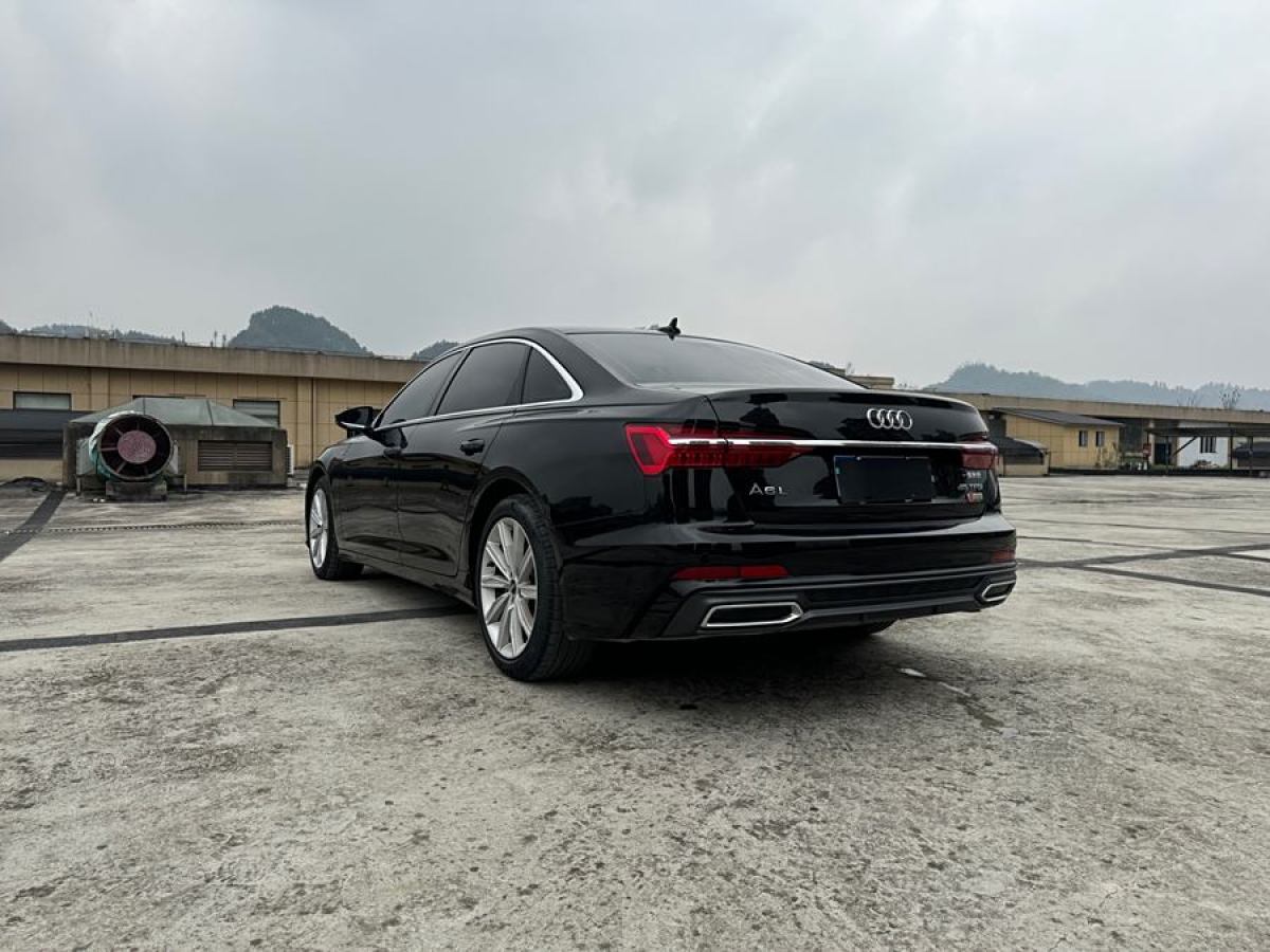 奧迪 奧迪A6L  2022款 45 TFSI 臻選動(dòng)感型圖片