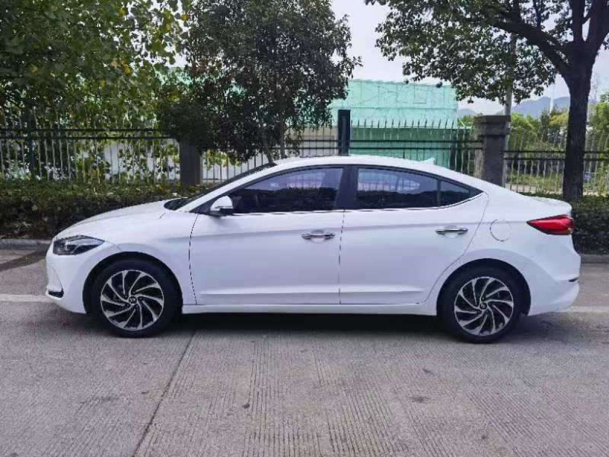 現(xiàn)代 領(lǐng)動(dòng)  2019款 1.5L CVT智炫?精英型圖片