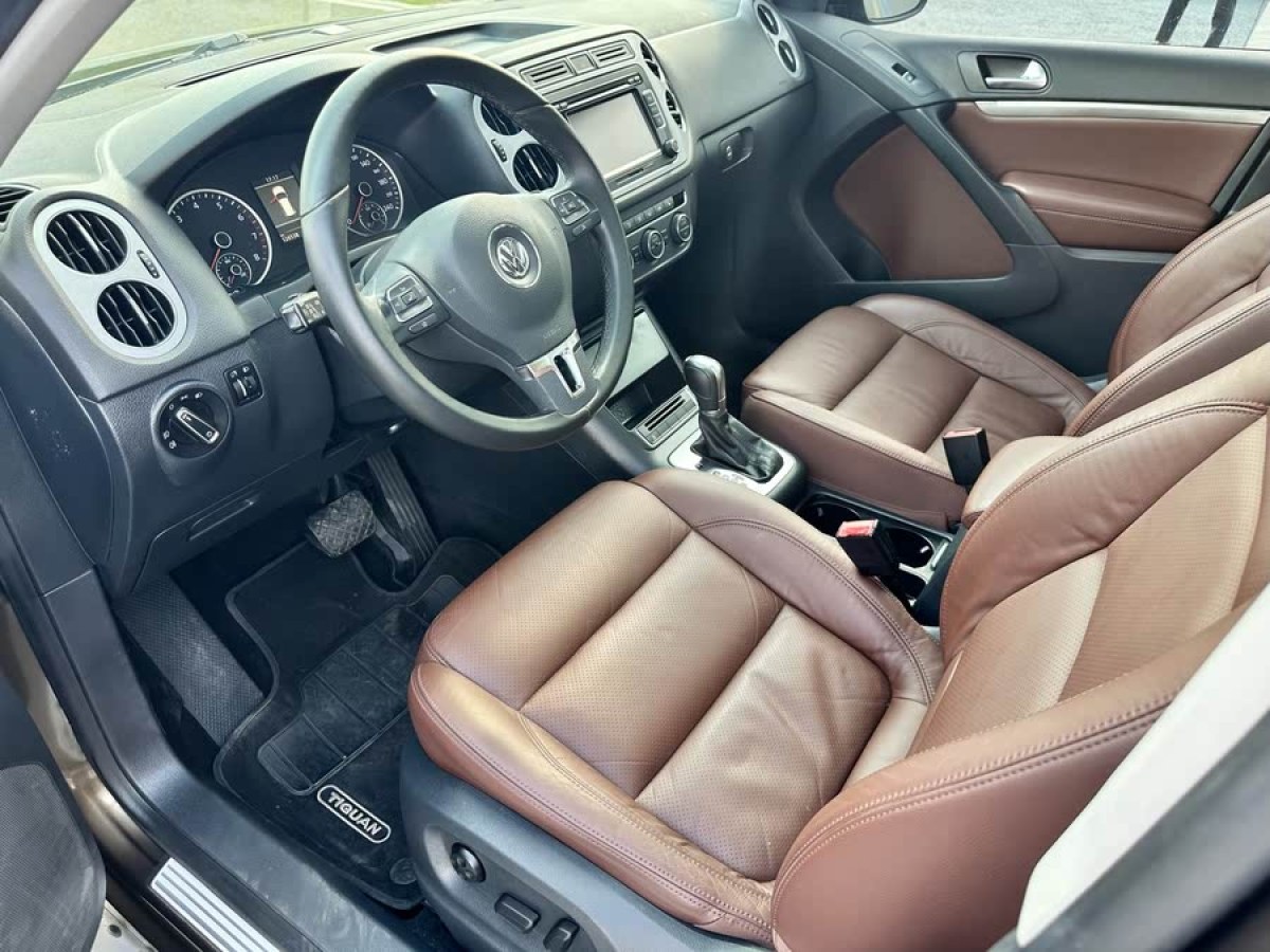 大眾 途觀  2014款 1.8TSI 自動兩驅(qū)30周年紀念版圖片