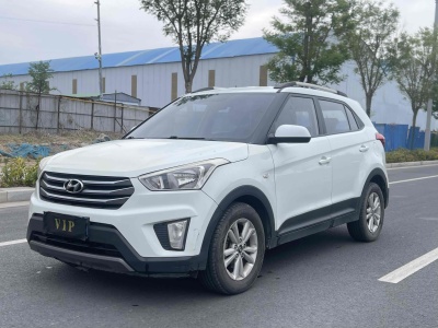 2015年5月 現(xiàn)代 ix25 1.6L 自動(dòng)兩驅(qū)時(shí)尚型GS圖片
