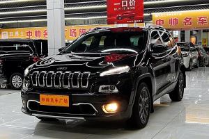 自由光 Jeep 2.0L 兩驅經典運動版