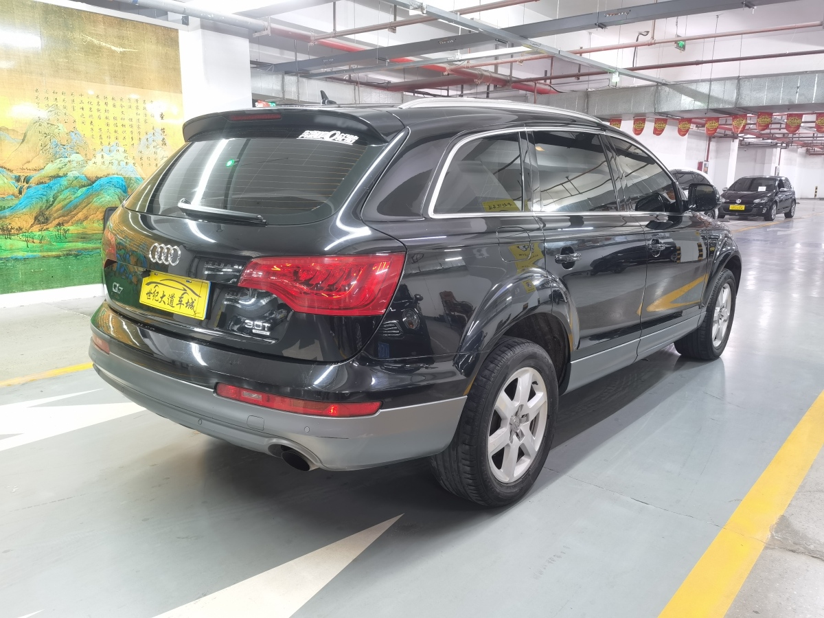 奧迪 奧迪Q7  2013款 35 TFSI 進(jìn)取型圖片