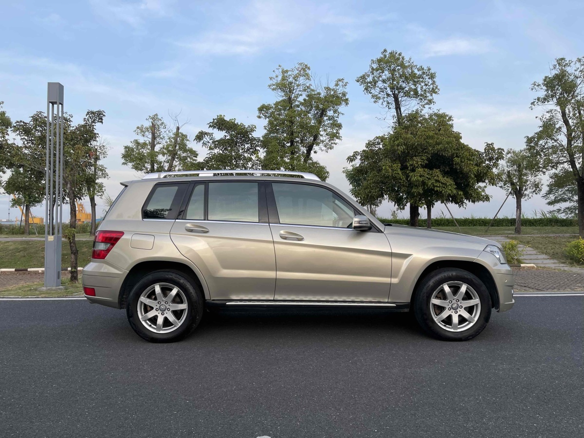 奔馳 奔馳GLK級(jí)  2011款 GLK 300 4MATIC 時(shí)尚型圖片