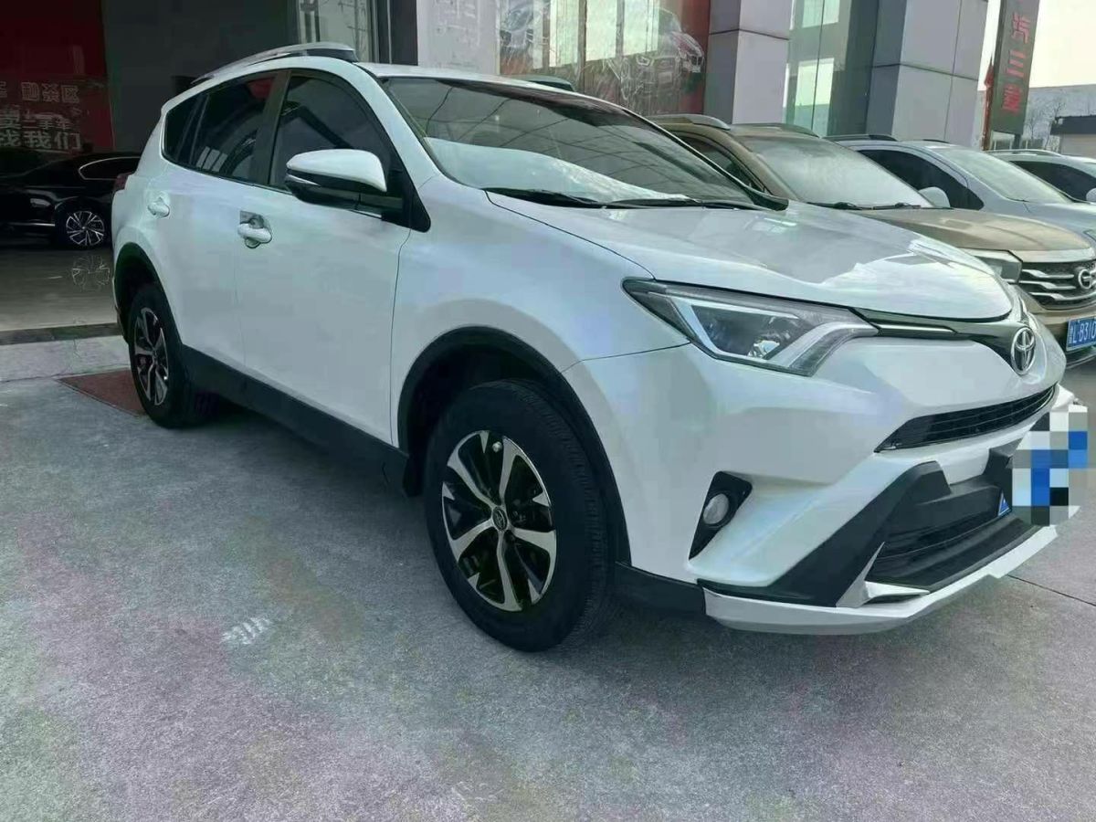 豐田 RAV4榮放  2018款 2.0L CVT兩驅(qū)風(fēng)尚X版圖片