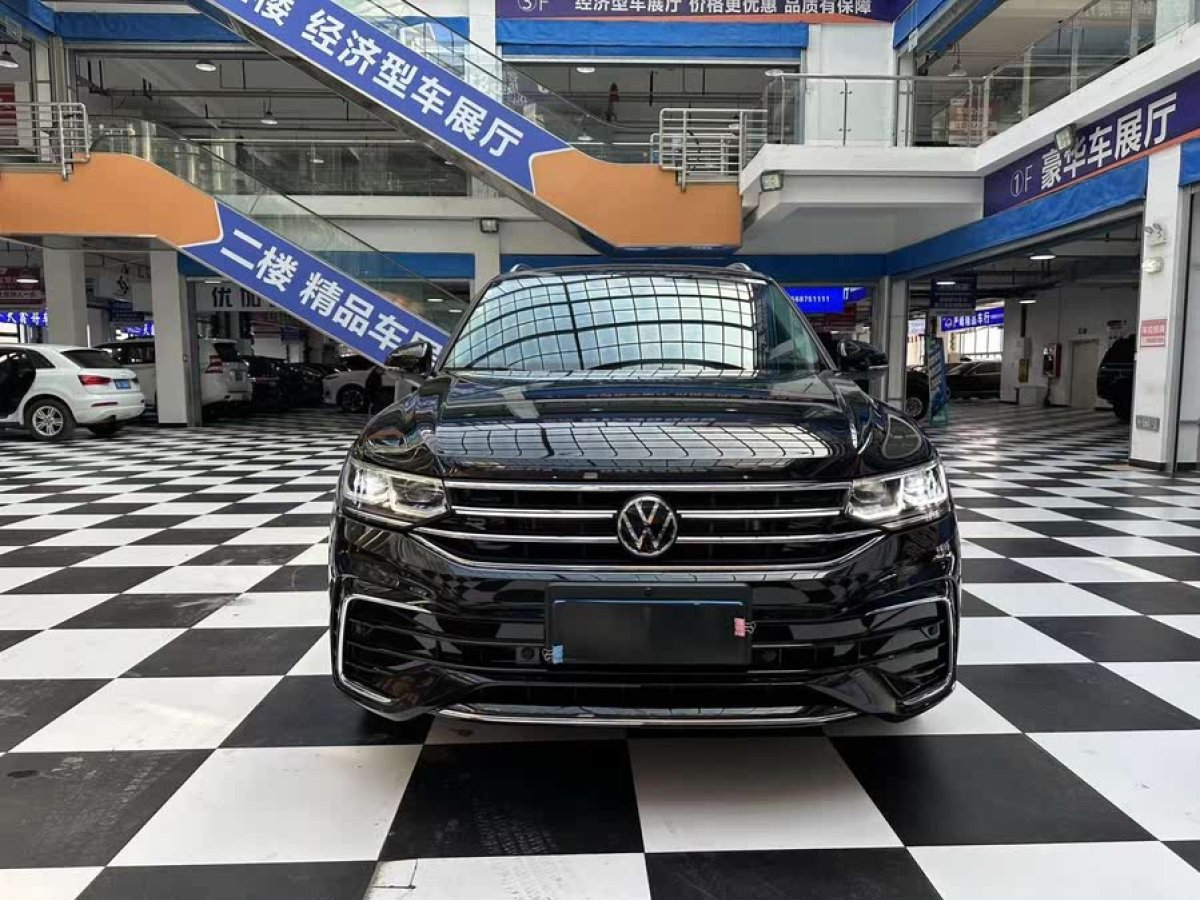 大眾 途觀L  2023款 改款 380TSI 自動四驅R-Line旗艦版7座圖片