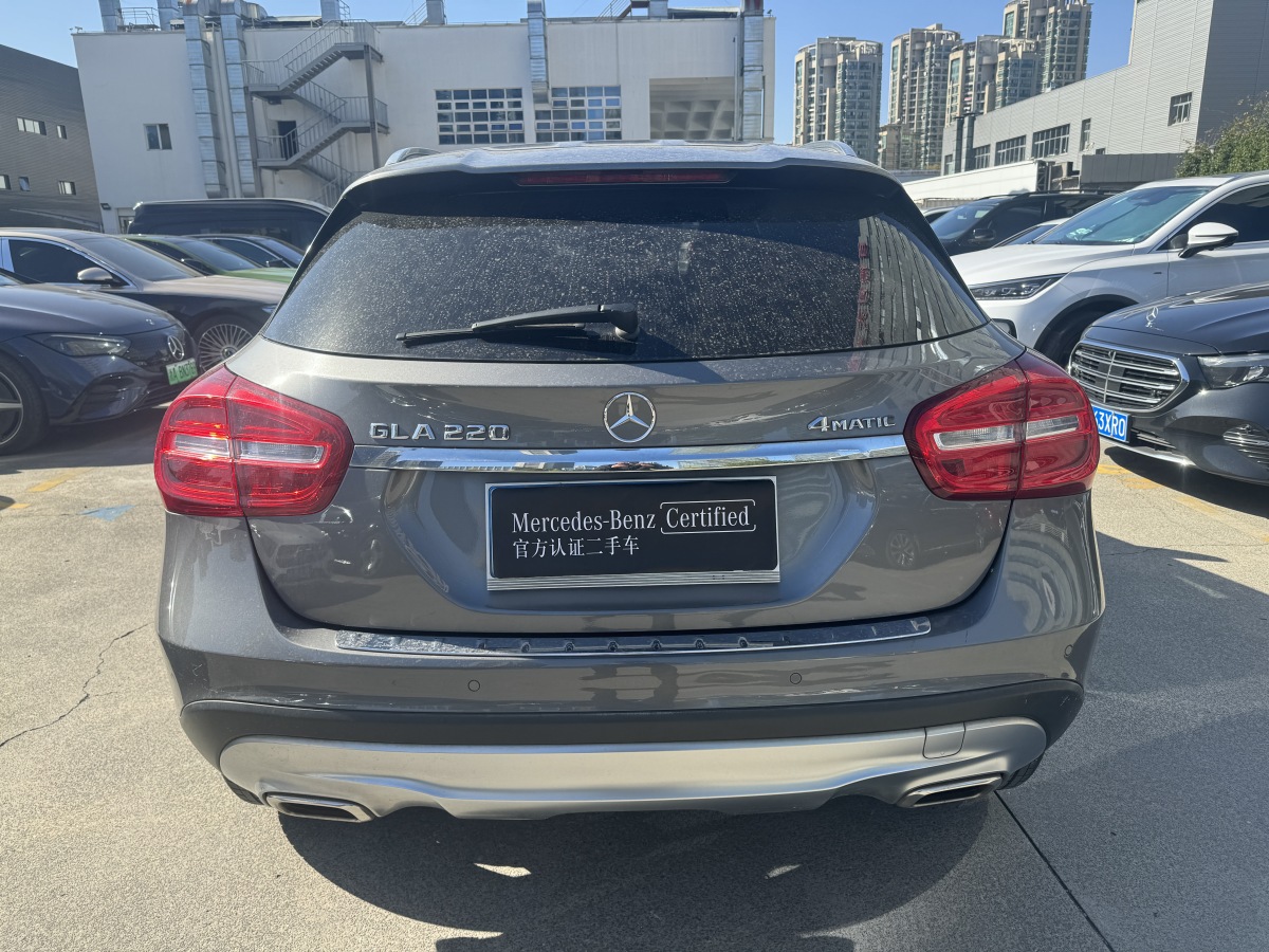 奔馳 奔馳GLA  2015款 GLA 220 4MATIC 時(shí)尚型圖片