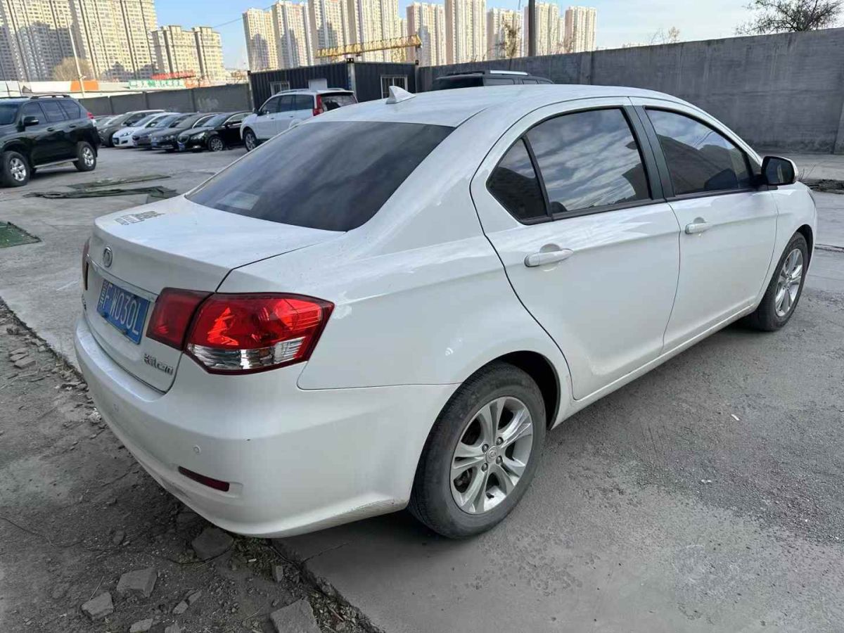 長(zhǎng)城 C30  2016款 1.5L AMT舒適型圖片