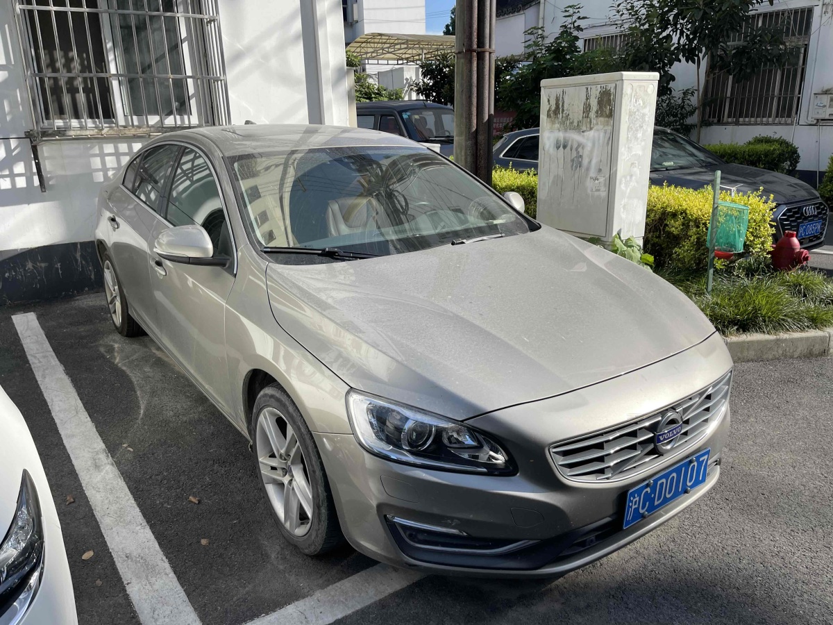 沃尔沃 S60  2015款 L 2.0T T5 智驭版图片