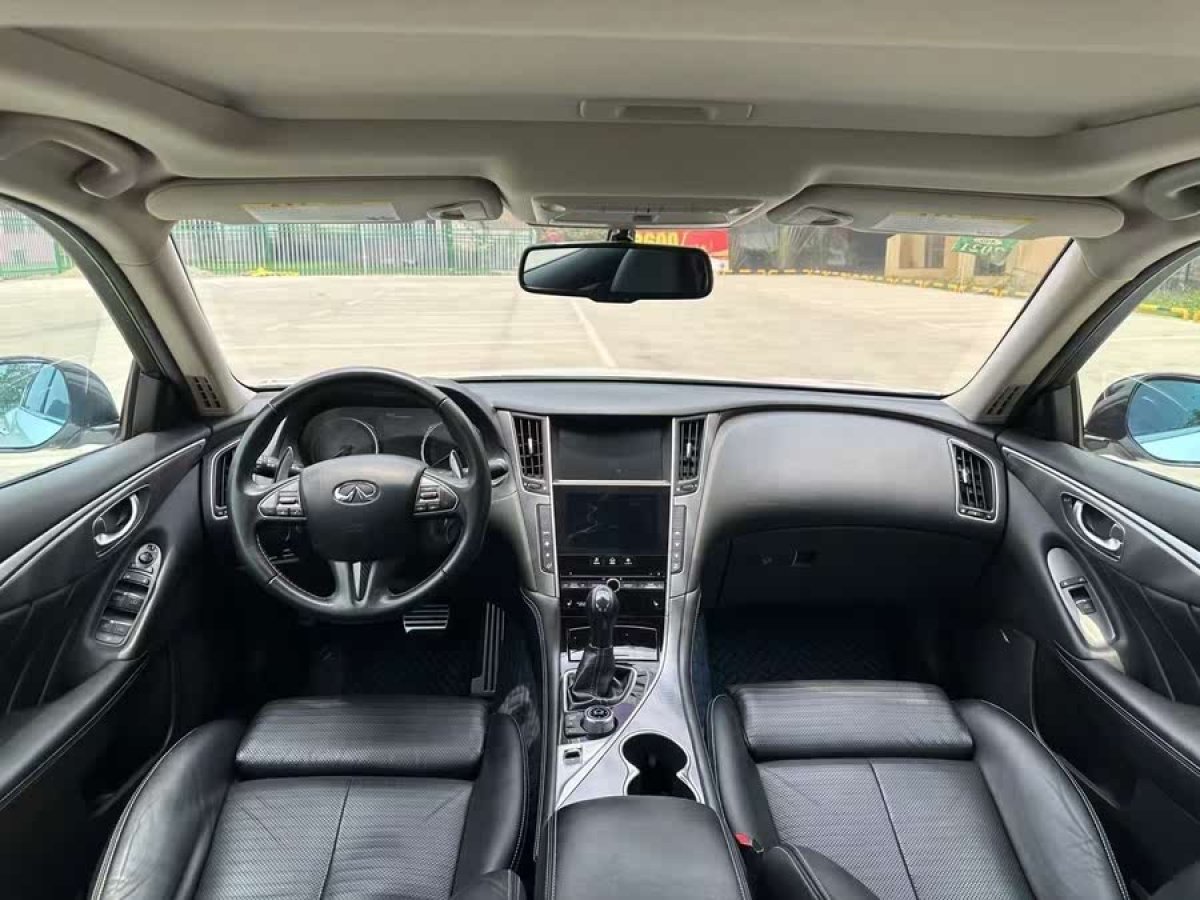 英菲尼迪 Q50L  2015款 2.0T 運動版圖片
