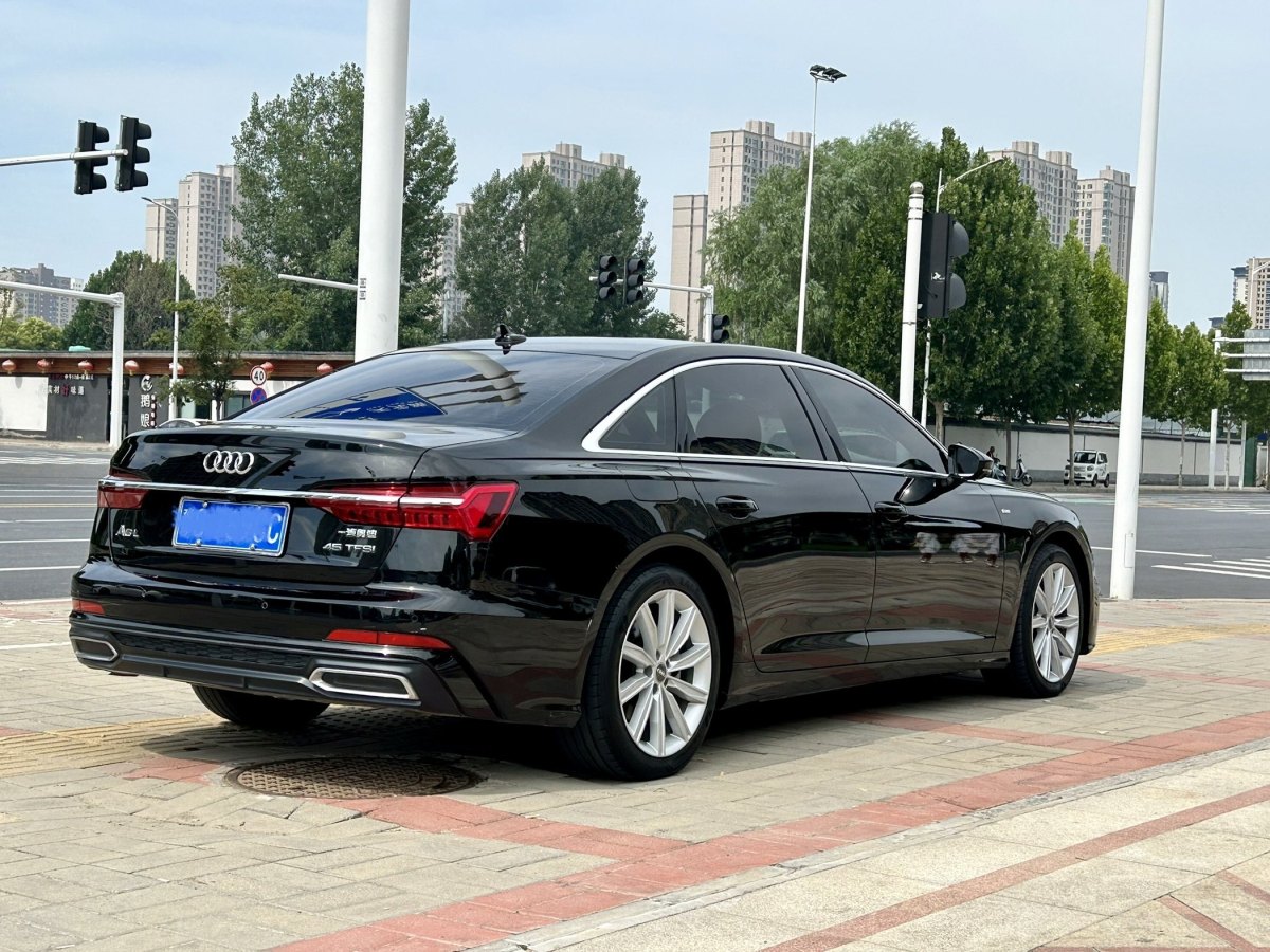 奧迪 奧迪A6L  2020款 45 TFSI 臻選動(dòng)感型圖片