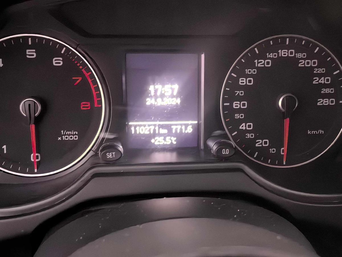 奧迪 奧迪Q5  2013款 Q5 3.0TFSI 45TFSI Quattro 運(yùn)動(dòng)型圖片