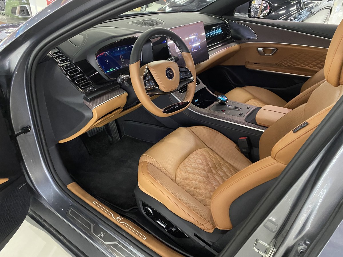 比亞迪 漢  2022款 DM-i 121KM 領(lǐng)航型圖片