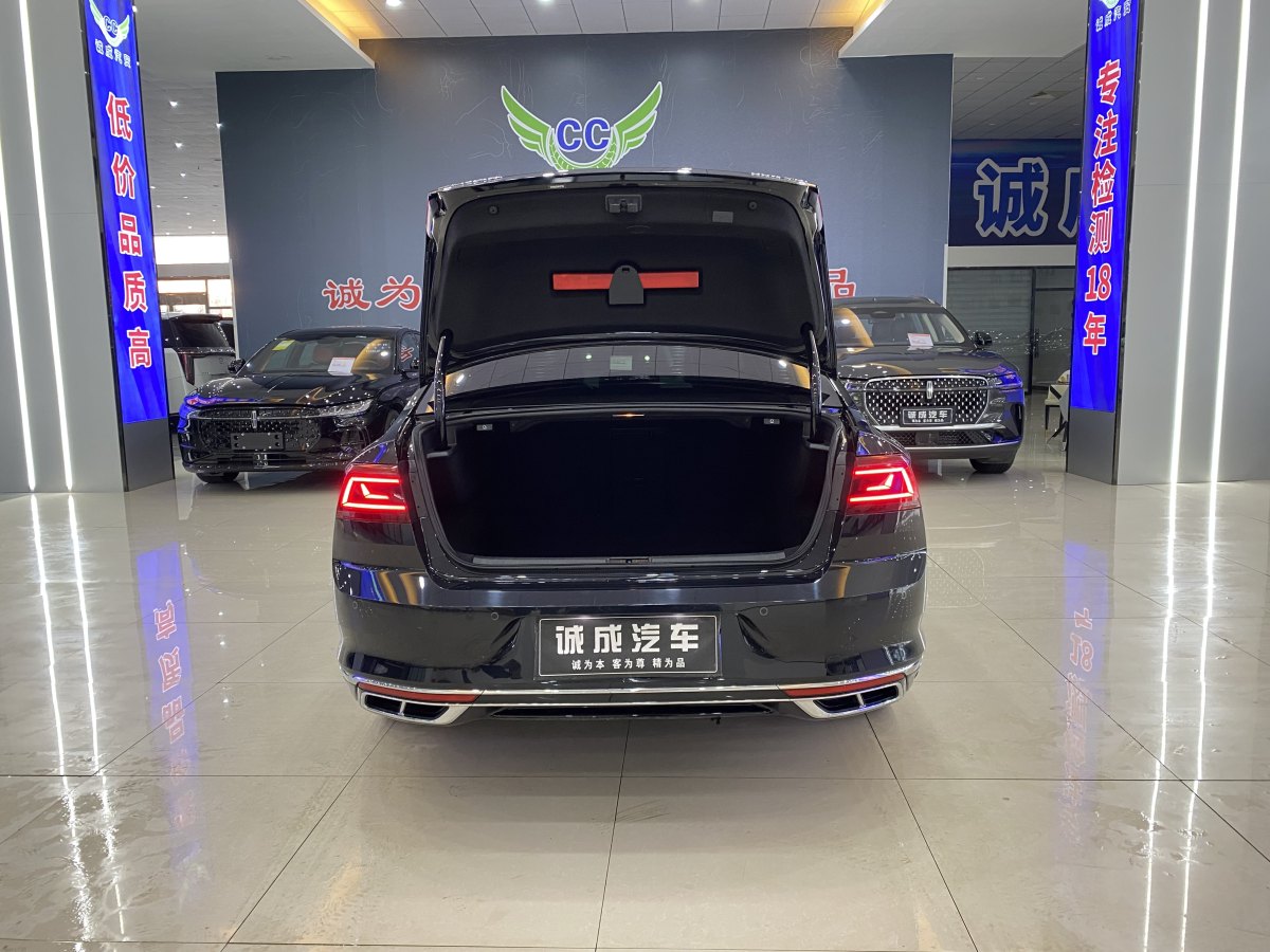 大眾 邁騰  2023款 200萬輛紀念版 330TSI DSG領(lǐng)先型圖片