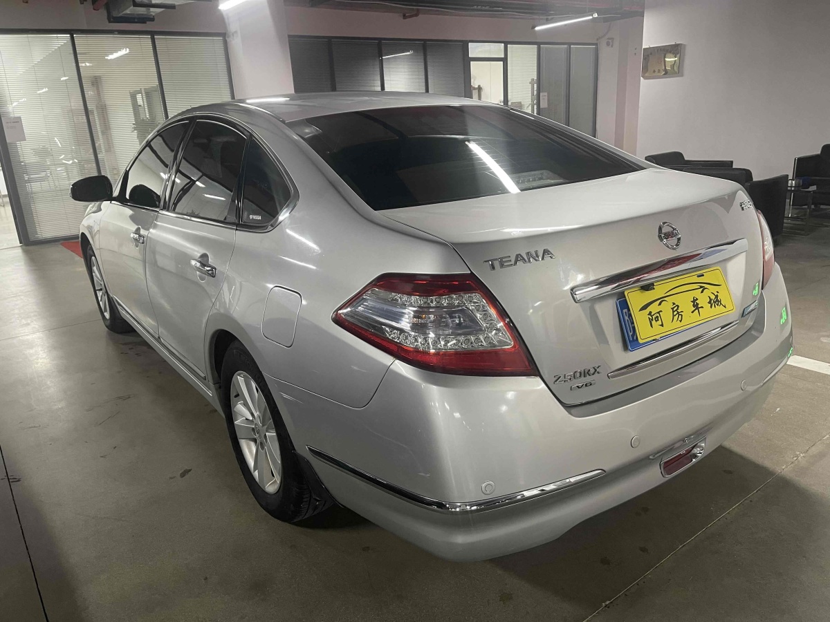 日產(chǎn) 天籟  2011款 2.0L XL榮耀版圖片