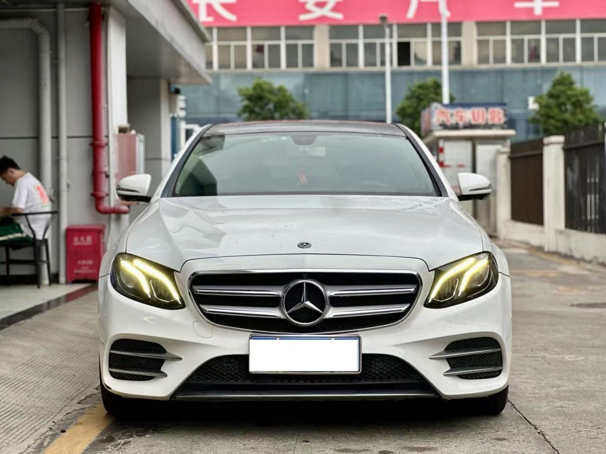 奔馳 奔馳E級(jí)  2018款 改款 E 300 L 豪華型圖片