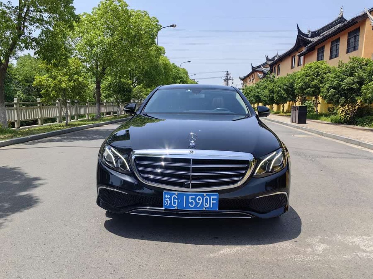 奔馳 奔馳E級  2019款 改款 E 300 L 運動時尚型圖片