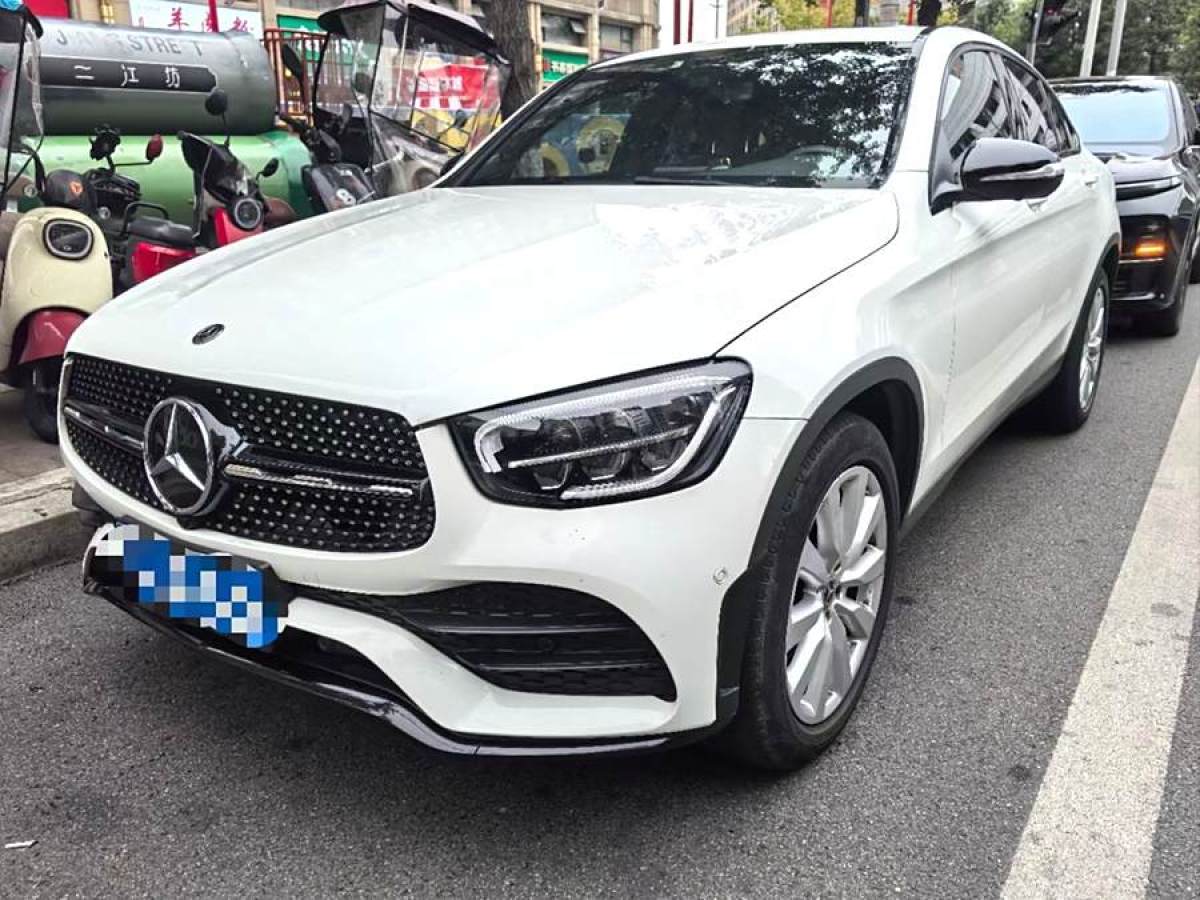 奔馳 奔馳GLC  2022款 改款 GLC 260 4MATIC 轎跑SUV圖片