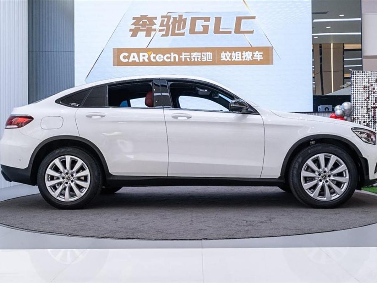 奔馳 奔馳GLC  2022款 改款 GLC 260 4MATIC 轎跑SUV圖片