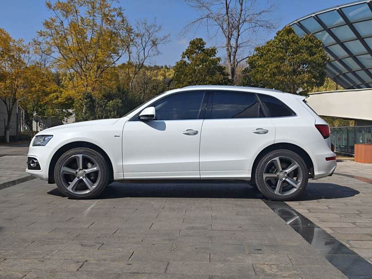 奧迪 奧迪Q5  2013款 45 TFSI quattro 運(yùn)動型圖片