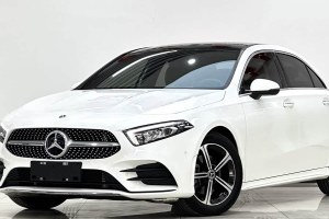 奔馳A級 奔馳 改款二 A 200 L 運動轎車時尚型