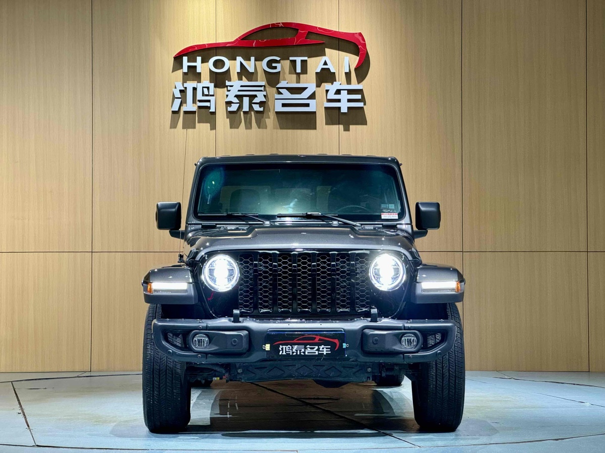 2023年2月Jeep 角斗士  2022款 3.6L 先行版