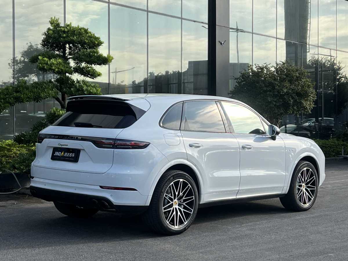 2019年4月保時(shí)捷 Cayenne新能源  2019款 Cayenne E-Hybrid 2.0T