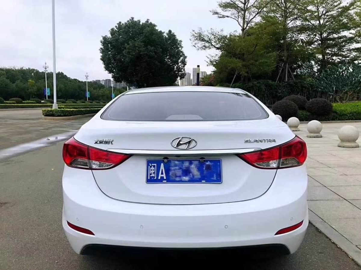 現(xiàn)代 朗動  2015款 1.6L 自動領(lǐng)先型圖片