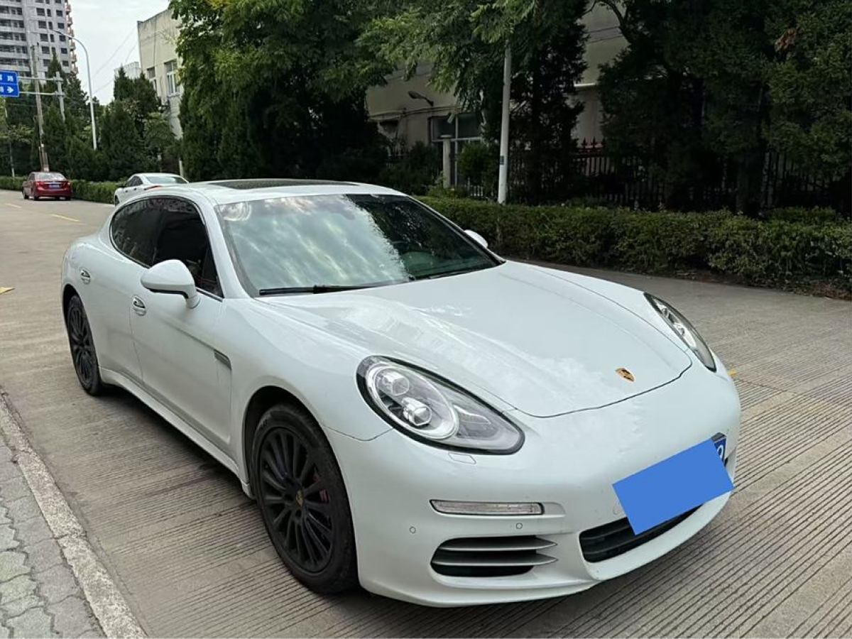 2016年6月保時(shí)捷 Panamera  2016款 Panamera 4 Edition 3.0T