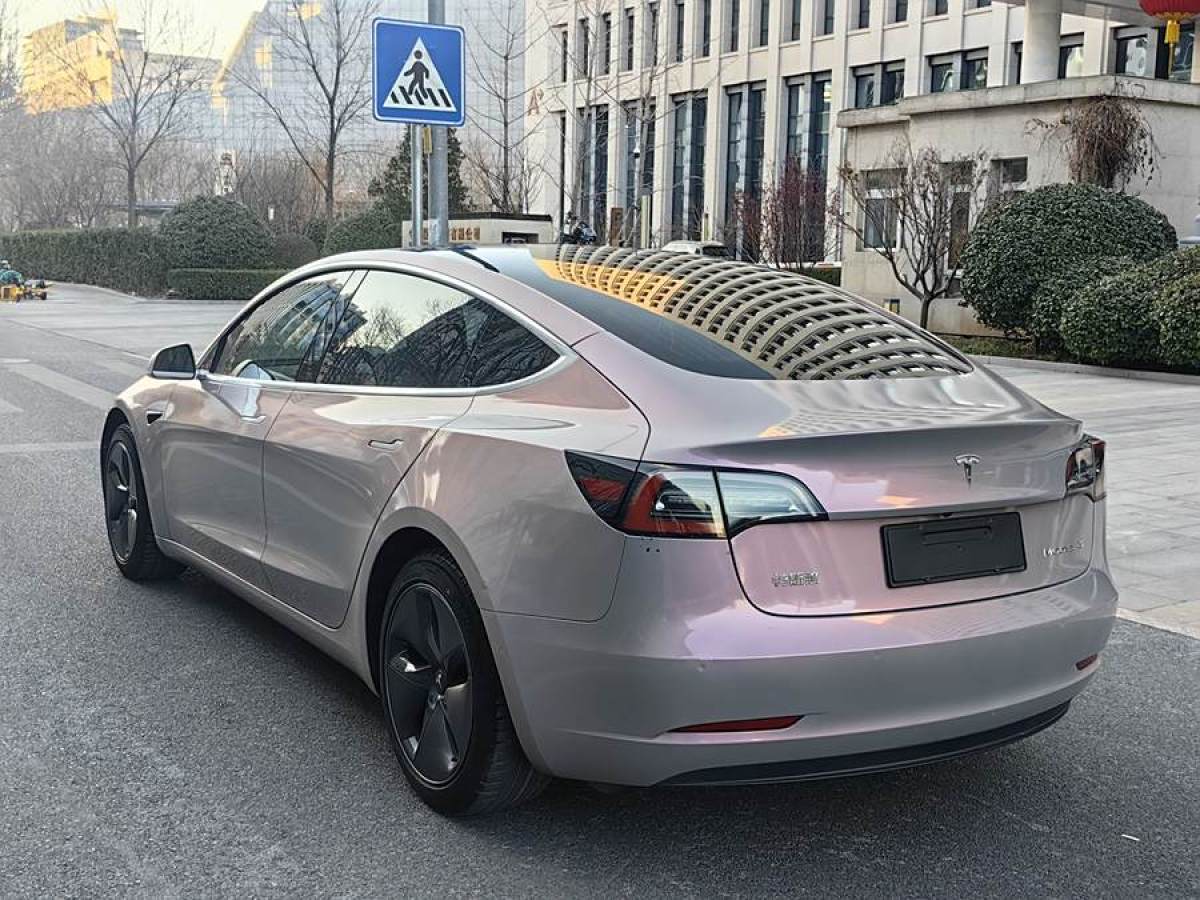 特斯拉 Model 3  2019款 標(biāo)準(zhǔn)續(xù)航后驅(qū)升級(jí)版圖片