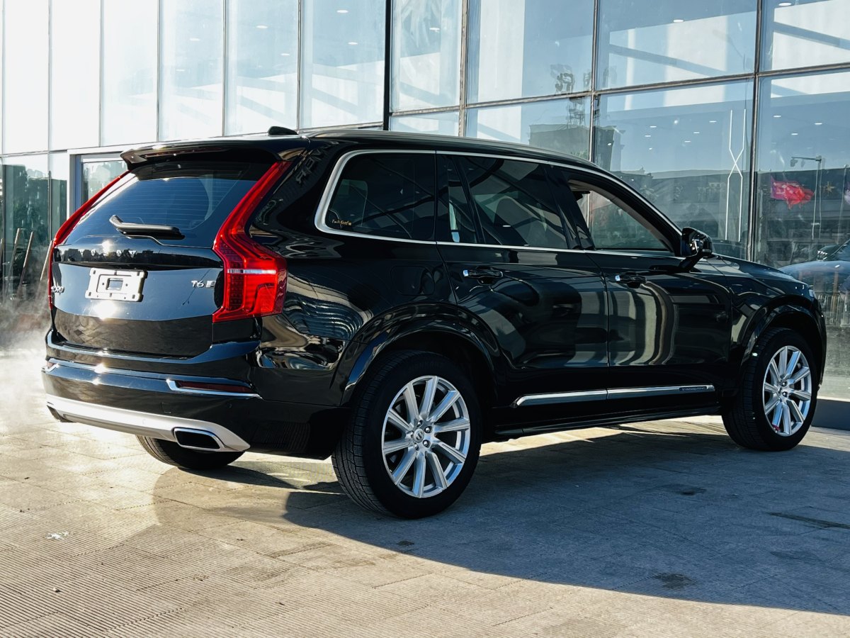 沃爾沃 XC90  2019款  T6 智逸版 7座 國(guó)VI圖片