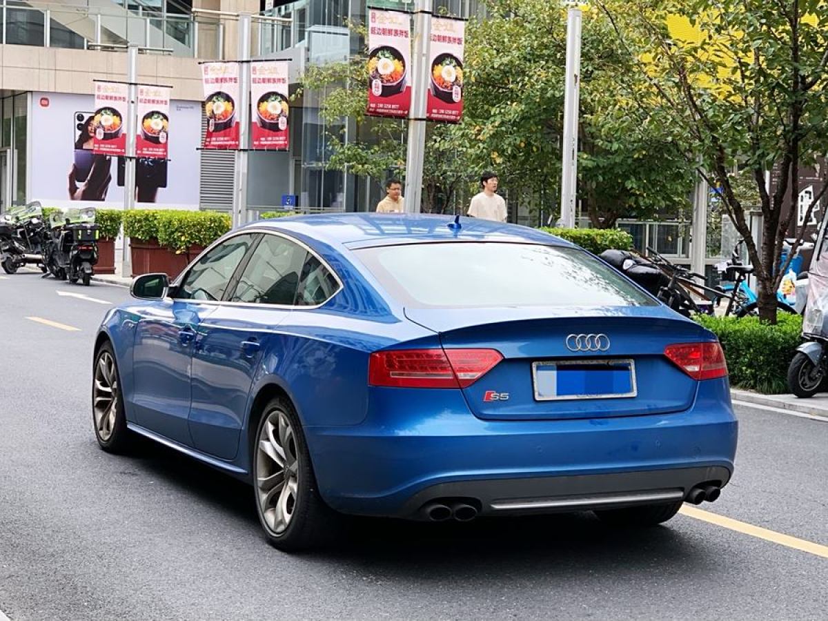 2011年10月奧迪 奧迪S5  2010款 S5 3.0T Sportback