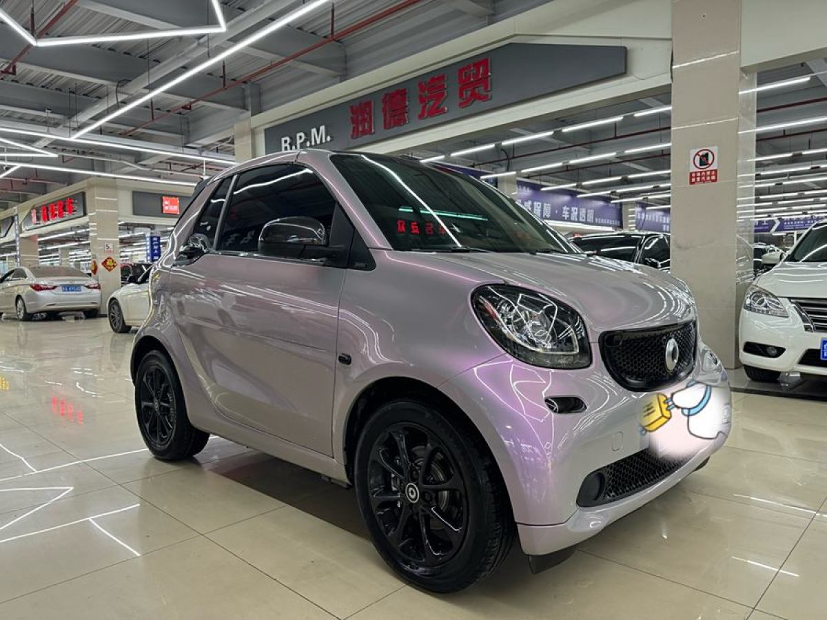 2017年12月smart fortwo  2016款 1.0L 52千瓦敞篷激情版