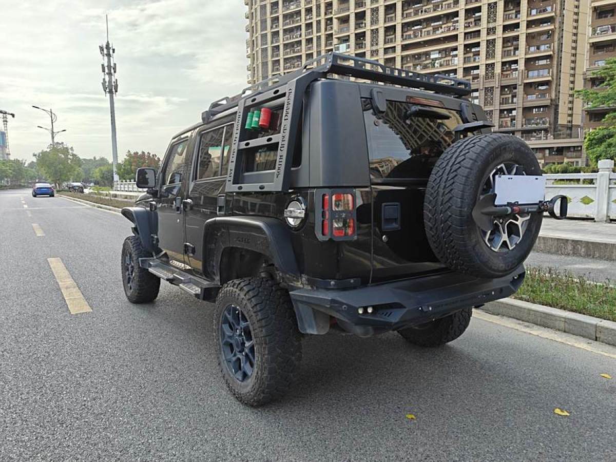 北京 BJ40  2018款 PLUS 2.3T 自動四驅尊享版圖片