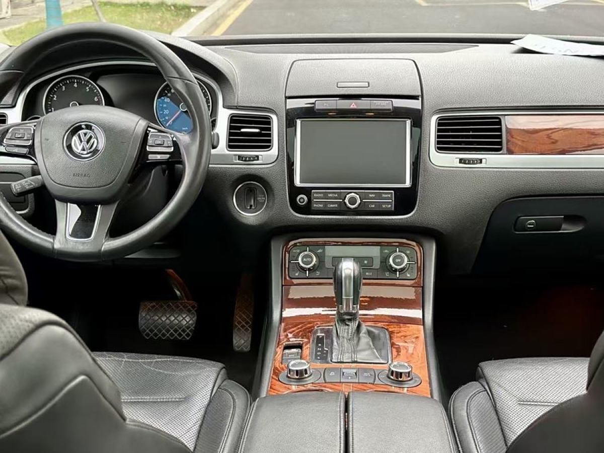 大眾 途銳  2011款 3.0TSI 豪華型圖片