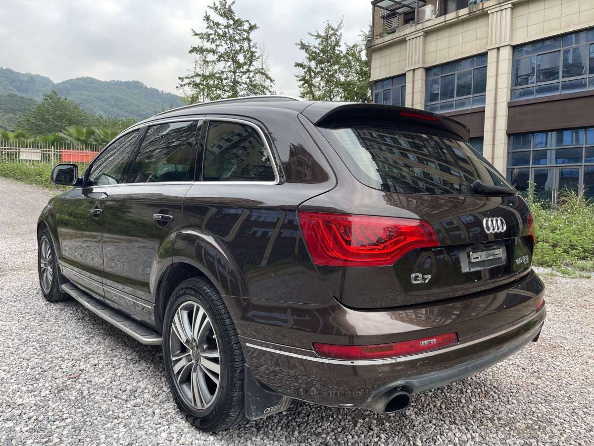 奧迪 奧迪Q7  2013款 35 TFSI 進(jìn)取型圖片