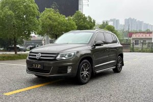 途觀 大眾 1.8TSI 自動(dòng)兩驅(qū)豪華型