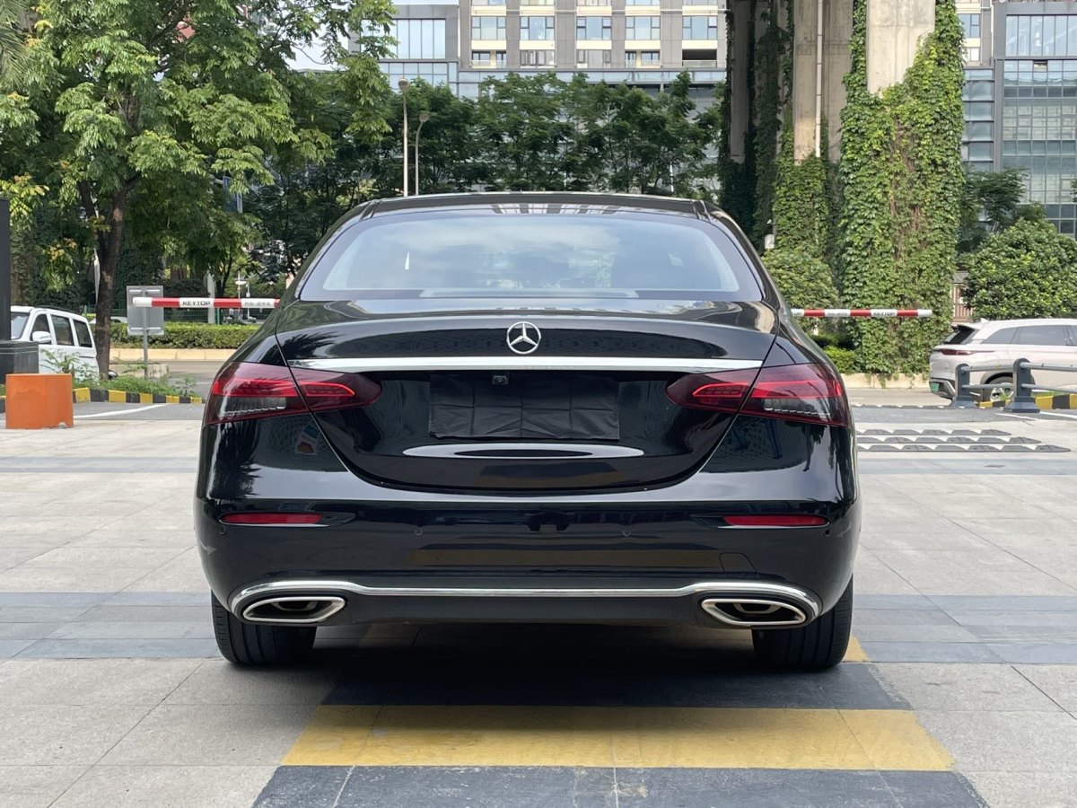 奔馳 奔馳E級  2021款 改款 E 300 L 豪華型圖片
