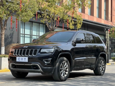 2017年5月 Jeep 大切諾基(進口) 3.0L 精英導(dǎo)航版圖片