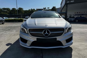 奔驰CLA级 奔驰 CLA 220 4MATIC