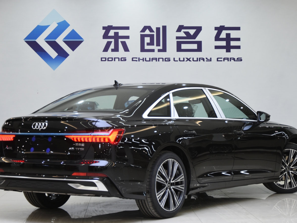 奧迪 奧迪A6L  2025款 45 TFSI 臻選動感型圖片