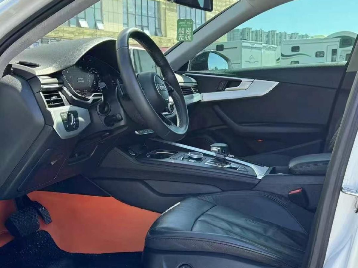 奧迪 奧迪A4L  2019款 35 TFSI 進(jìn)取型 國V圖片