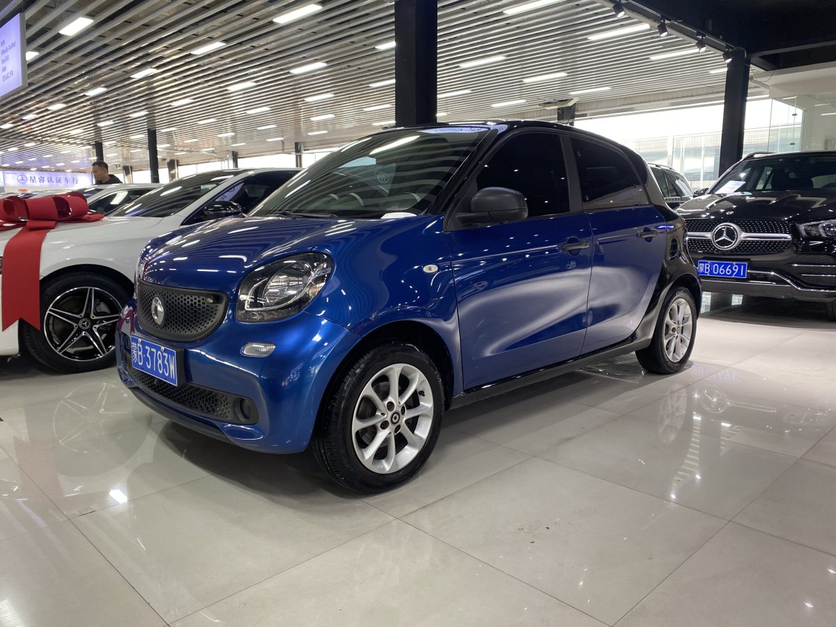 smart forfour  2018款 1.0L 52千瓦靈動版圖片