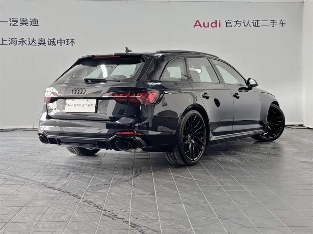 奧迪 奧迪RS 4  2023款 RS4 Avant 黑曜版圖片