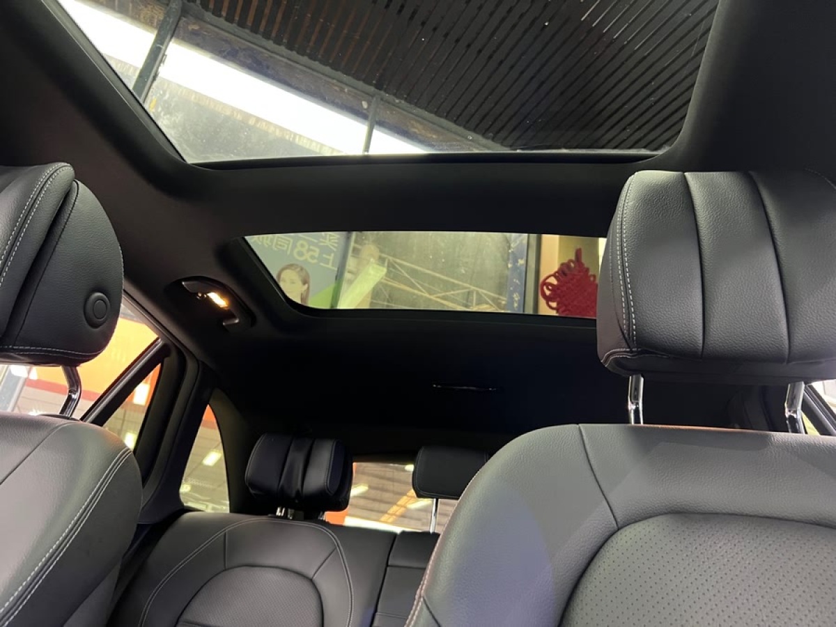 奔馳 奔馳GLC  2018款 改款 GLC 260 4MATIC 豪華型圖片
