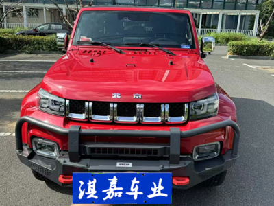 2023年10月 北京 BJ40 2.0T 自動(dòng)四驅(qū)城市獵人版?zhèn)b客型圖片