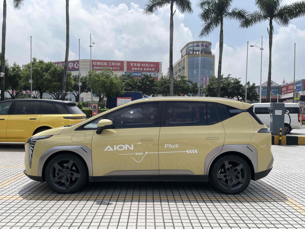 埃安 AION Y  2023款 Plus 70 科技版圖片